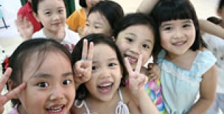 Vậy muốn giữ cho răng tốt ta phải chăm sóc răng như thế nào? 