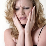 Răng ê buốt (răng nhạy cảm) là gì?