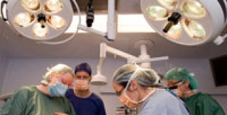 Ghép xương trong implant- Những điều cần biết
