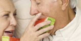 Một số lưu ý đối với bệnh nhân tiểu đường khi điều trị nha khoa