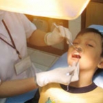 Răng rơi vào phổi 