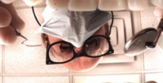 Nha sĩ có thể mắc bệnh khi hành nghề